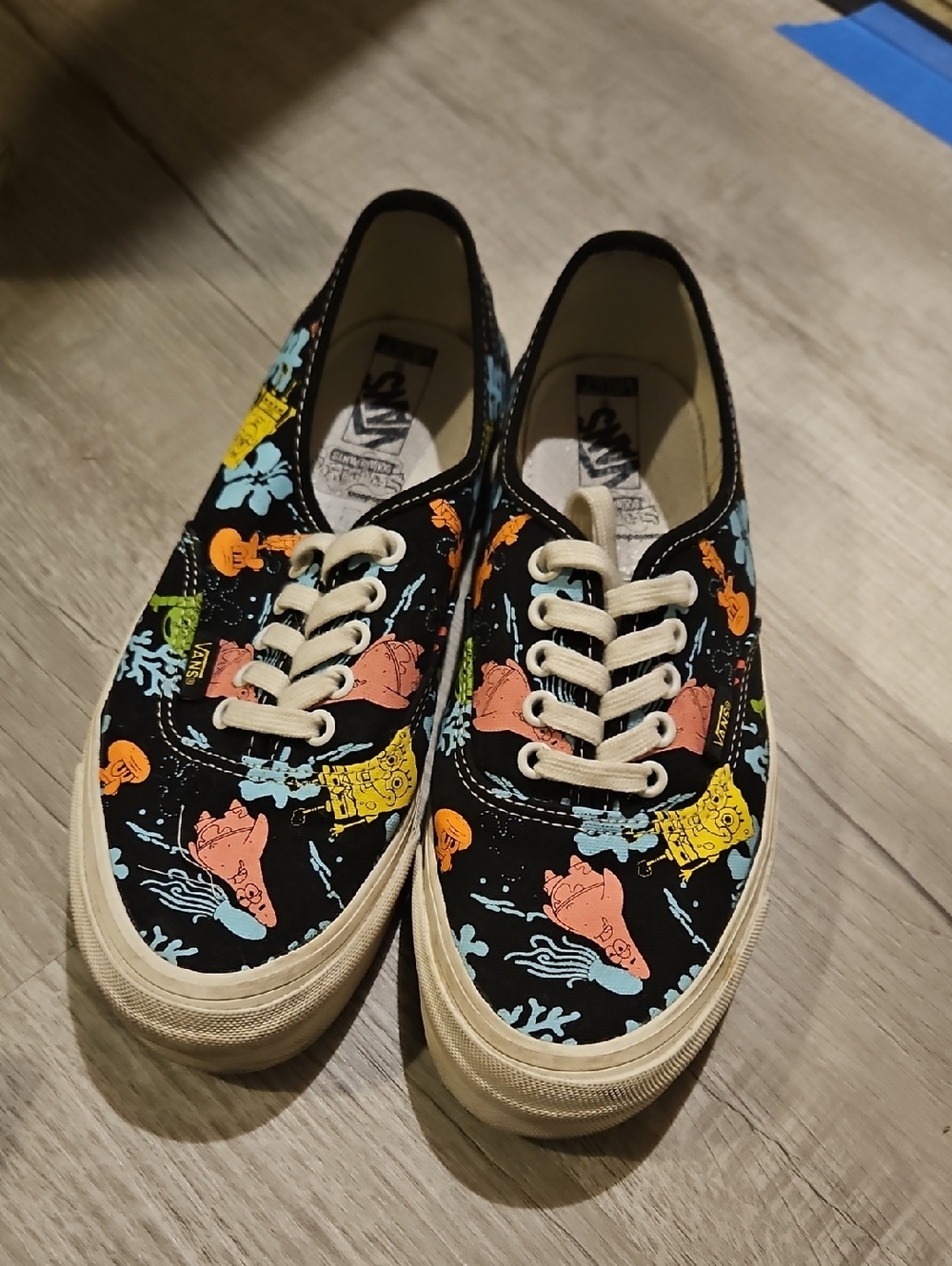 Vans Black SpongeBob Pattern Low-Top Sneakers